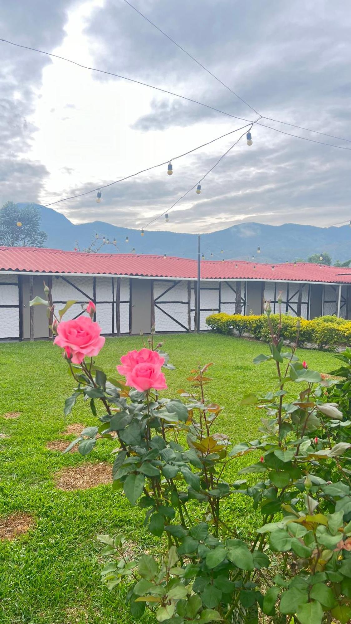 Finca Hotel Paraiso Urrao Exterior photo